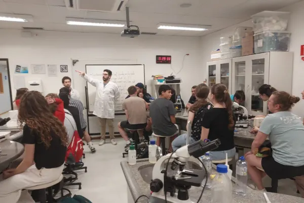 Lab Class.webp